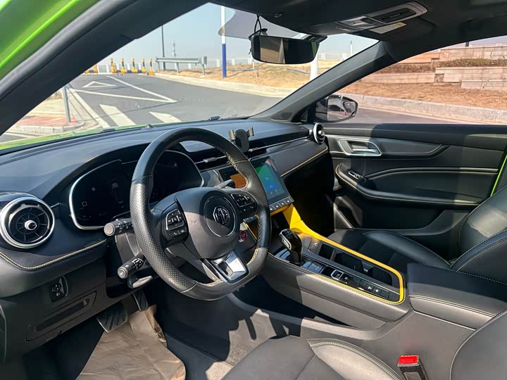 Фото 9 - MG Motor 6