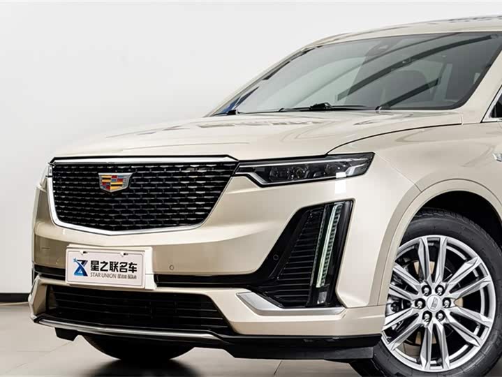 Фото 3 - Cadillac XT6