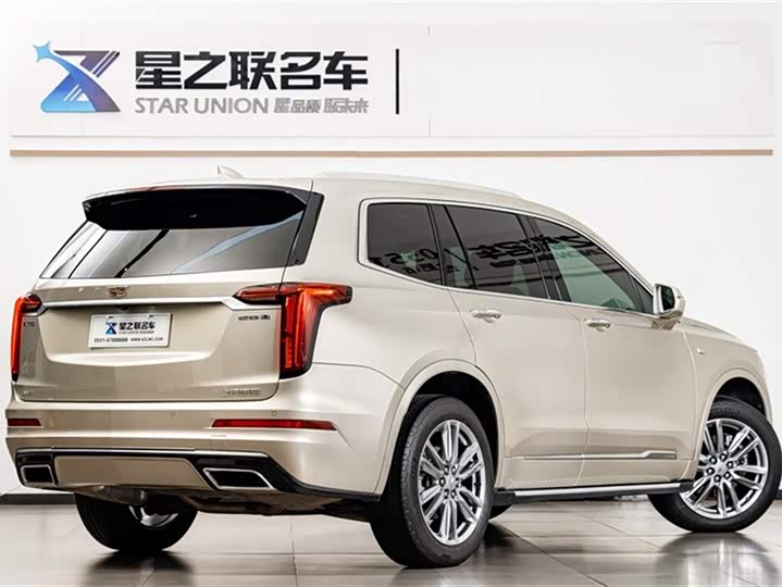Фото 7 - Cadillac XT6