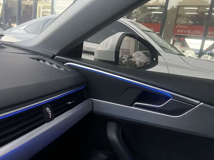 Фото 8 - Audi A5