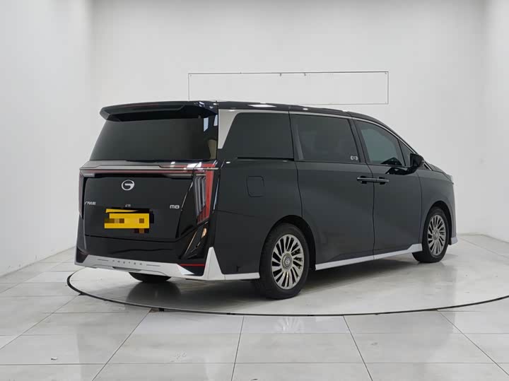 Фото 4 - GAC Trumpchi M8