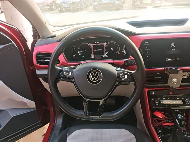 Фото 3 - Volkswagen T-Cross