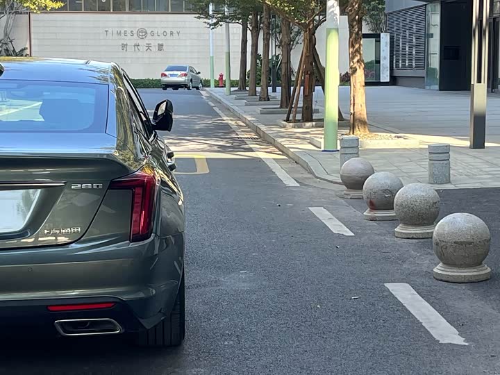 Фото 8 - Cadillac CT5