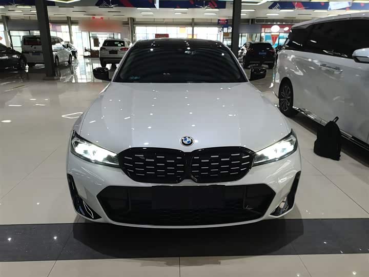 Фото 3 - BMW 3 Series