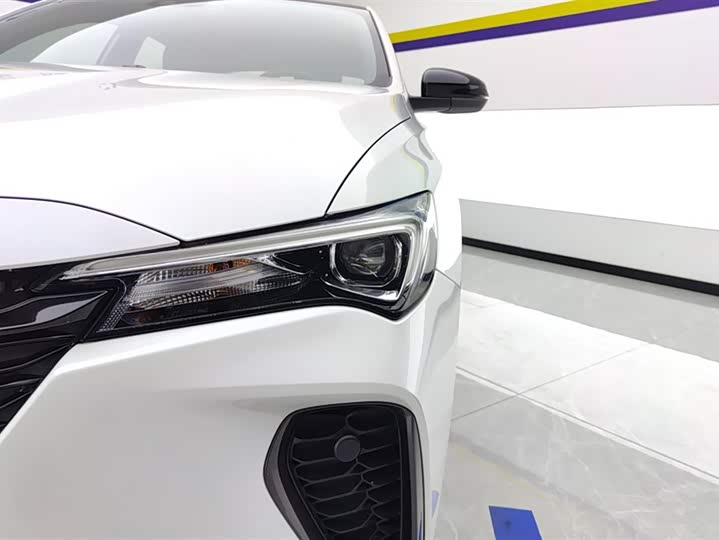 Фото 5 - Buick Verano