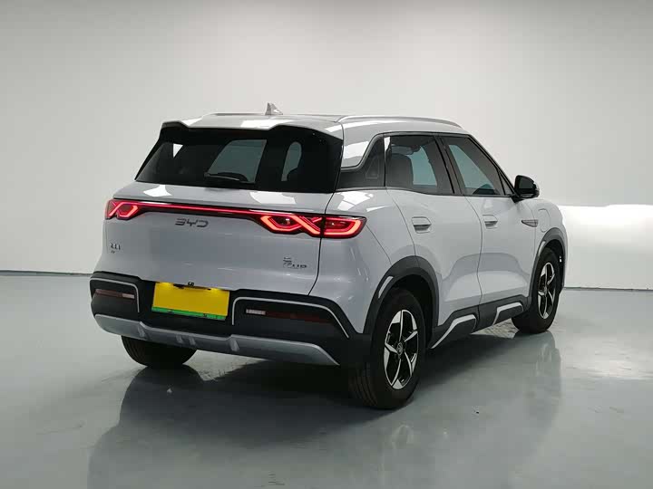 Фото 7 - BYD Yuan Up