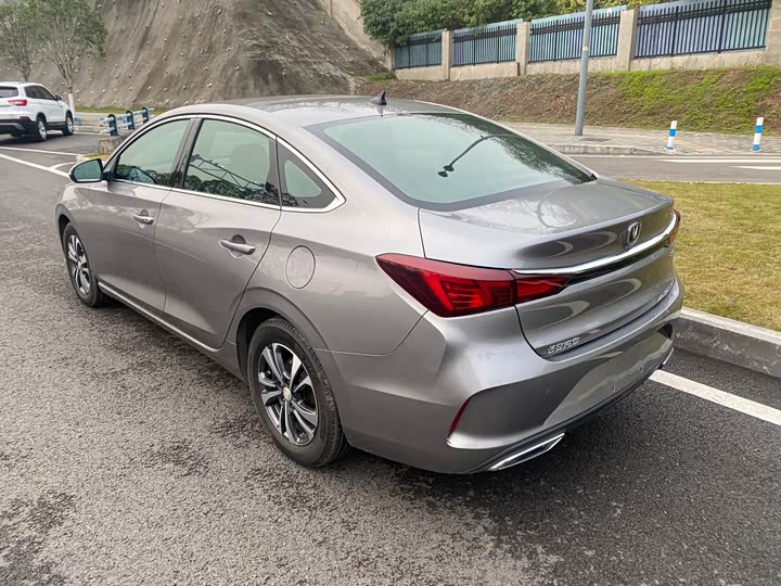 Фото 7 - Changan Eado Plus