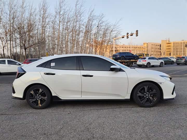 Фото 4 - Honda Civic