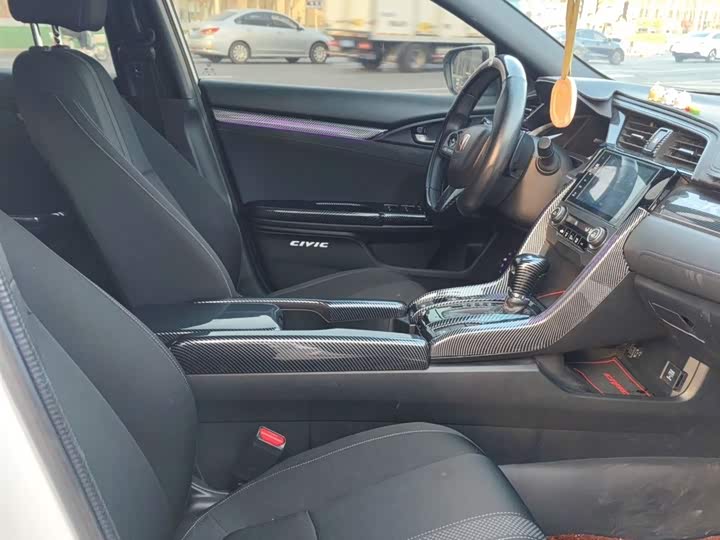 Фото 7 - Honda Civic