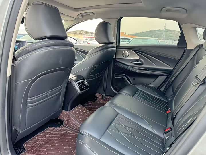 Фото 6 - Chery Arrizo 8