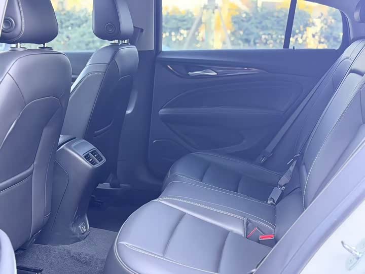 Фото 5 - Buick Regal