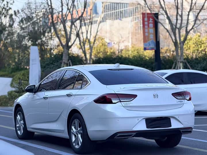 Фото 8 - Buick Regal