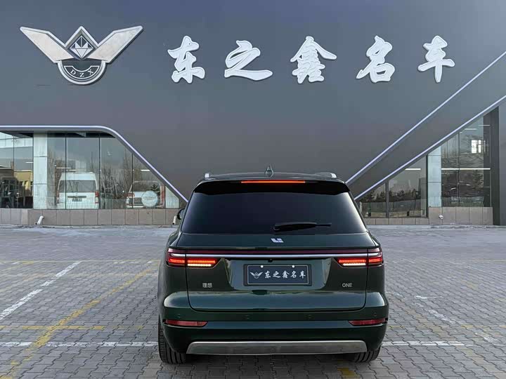 Фото 3 - LiXiang One