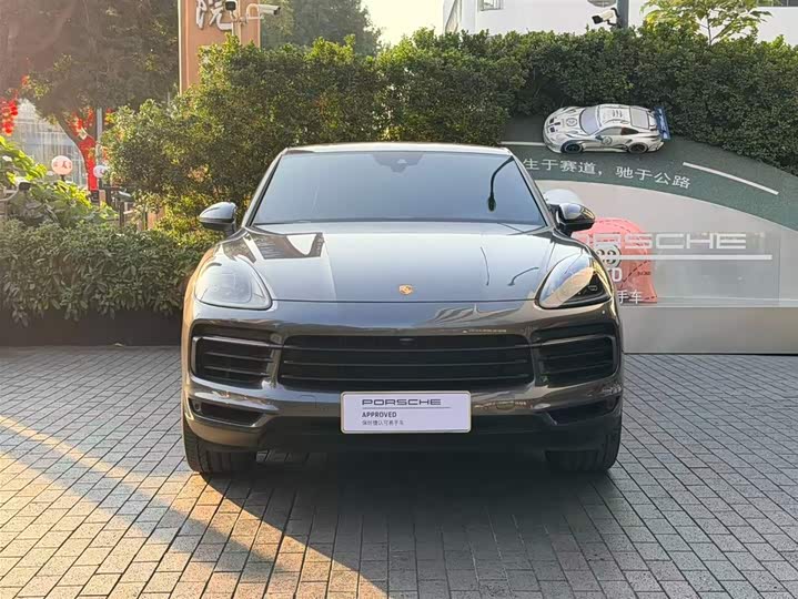 Фото 2 - Porsche Cayenne Hybrid