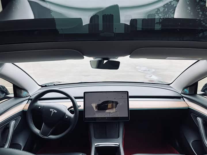 Фото 6 - Tesla Model 3