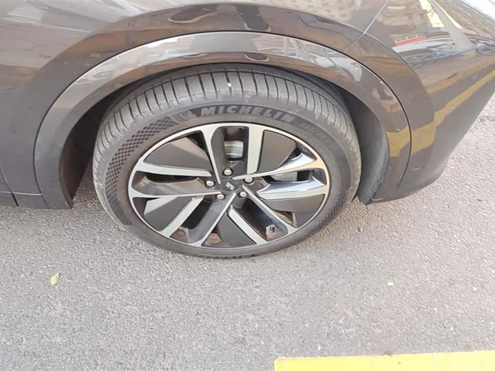 Фото 6 - LiXiang L7