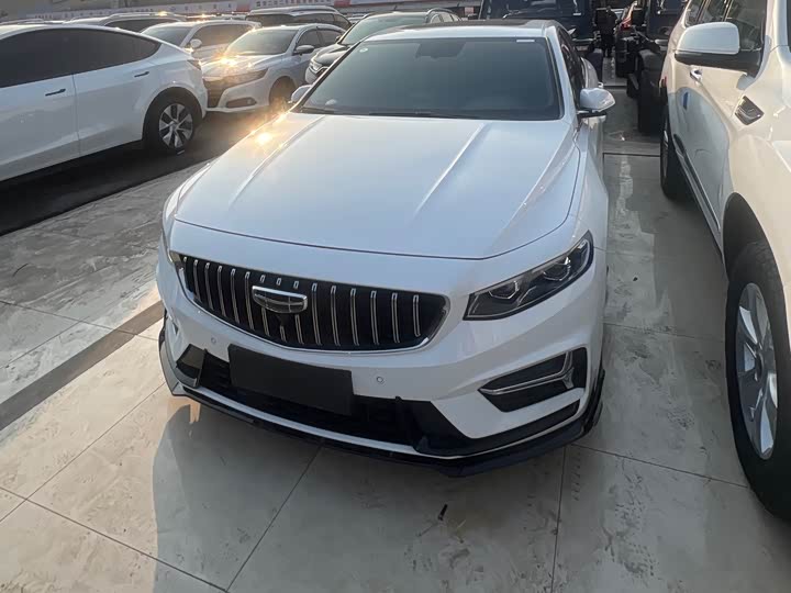 Фото 1 - Geely Preface