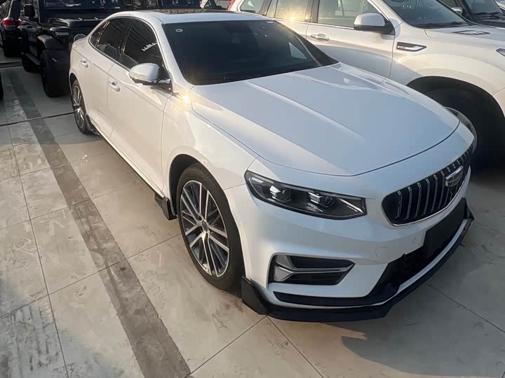 Фото 3 - Geely Preface