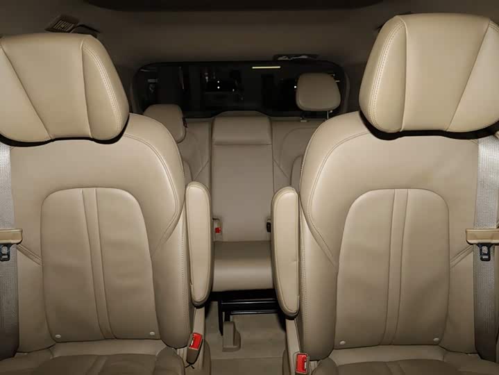 Фото 9 - Buick GL8 ES