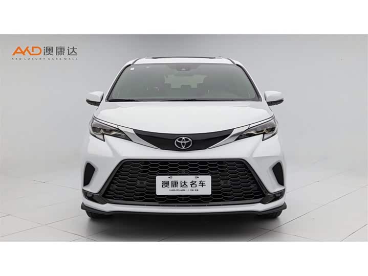 Фото 2 - Toyota Granvia