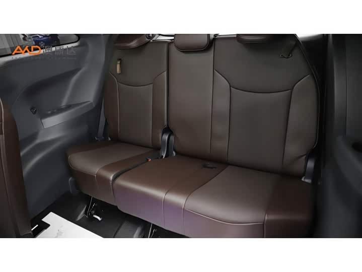 Фото 9 - Toyota Granvia