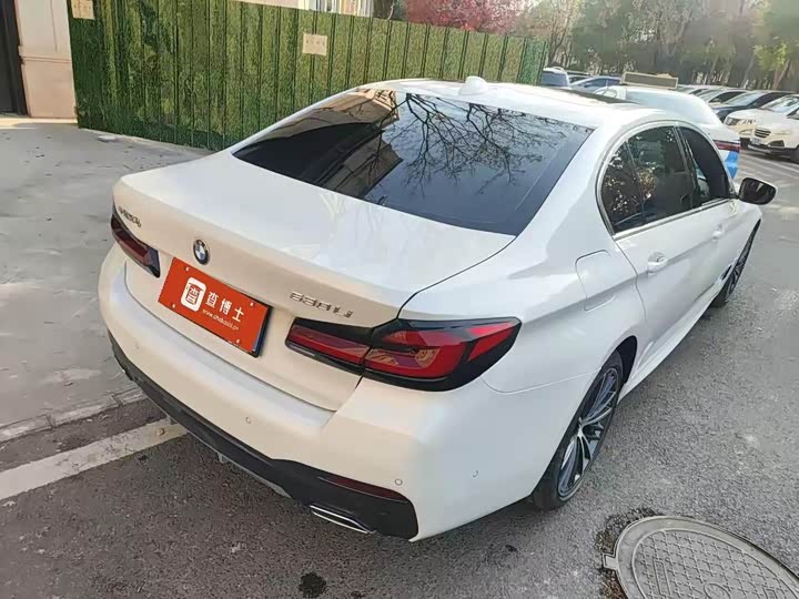 Фото 4 - BMW 5 Series