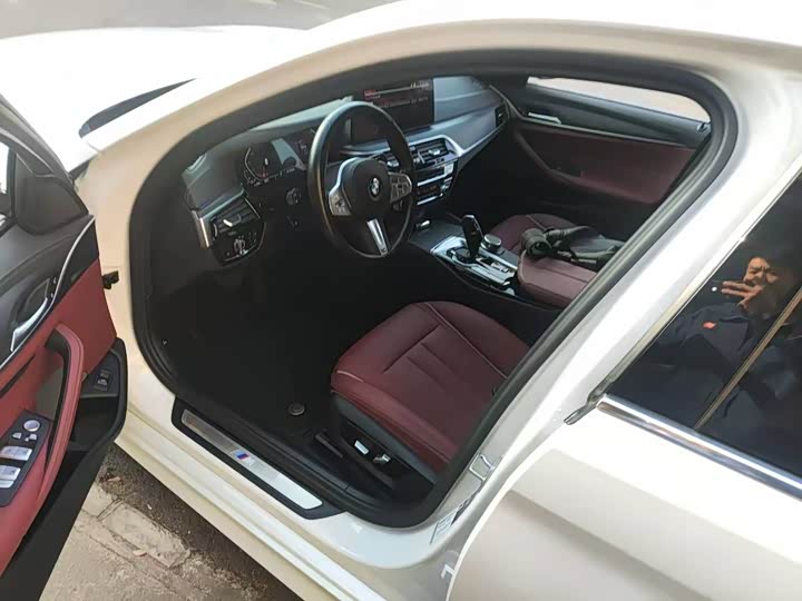 Фото 6 - BMW 5 Series