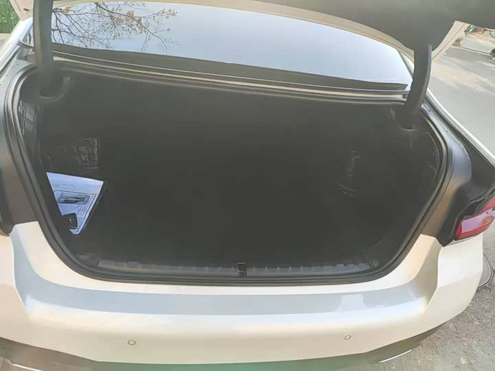 Фото 8 - BMW 5 Series