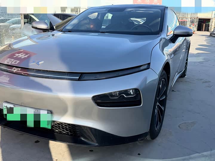 Фото 1 - XPeng P7