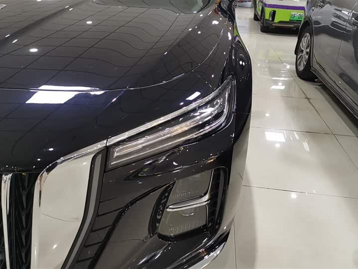 Фото 5 - Hongqi H5