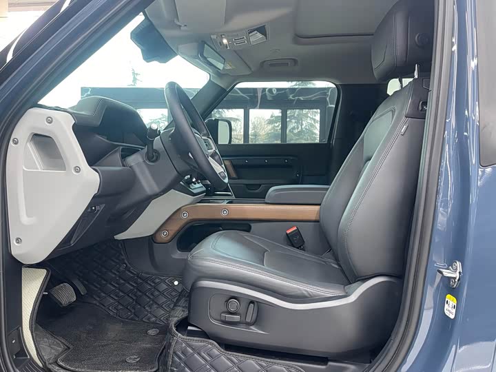 Фото 3 - Land Rover Defender