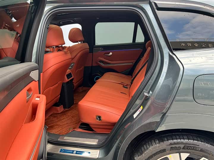 Фото 8 - BYD Tang L