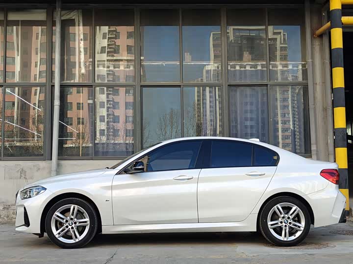 Фото 5 - BMW 1 Series