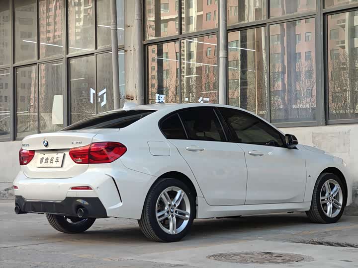 Фото 7 - BMW 1 Series