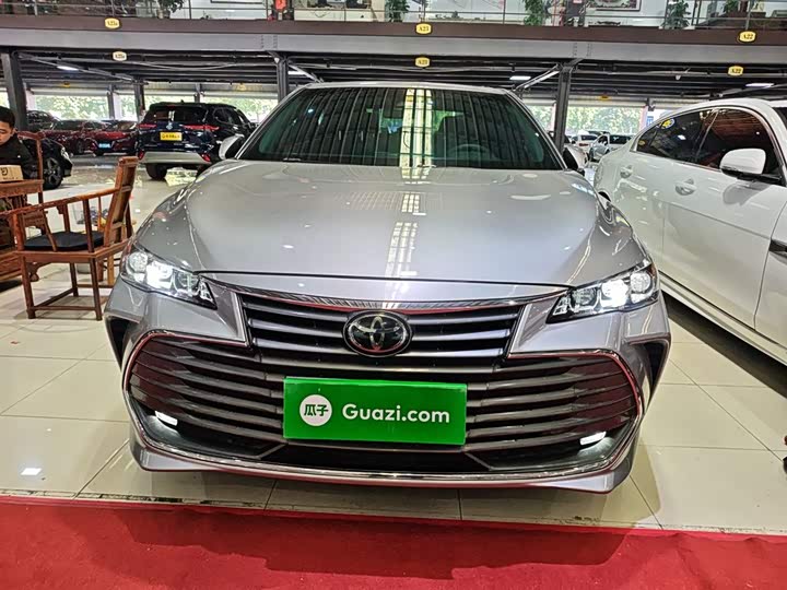 Фото 3 - Toyota Avalon