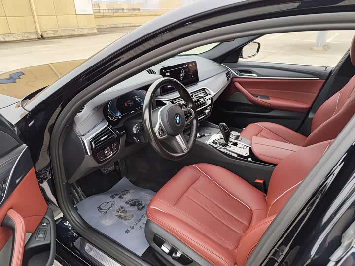 Фото 4 - BMW 5 Series Hybrid