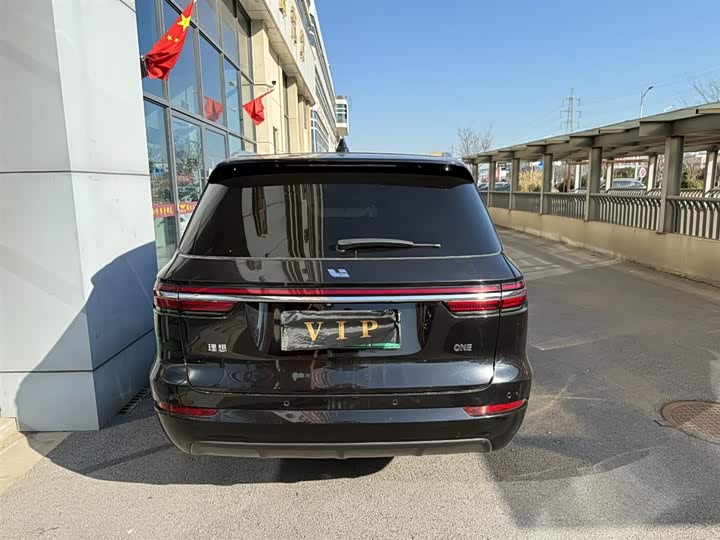 Фото 3 - LiXiang One