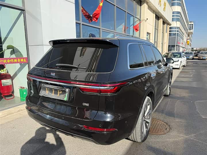 Фото 7 - LiXiang One