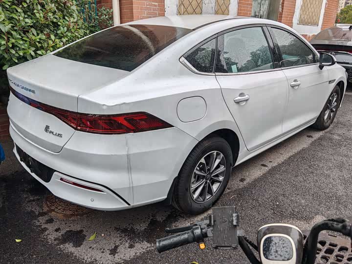 Фото 4 - BYD Qin Plus