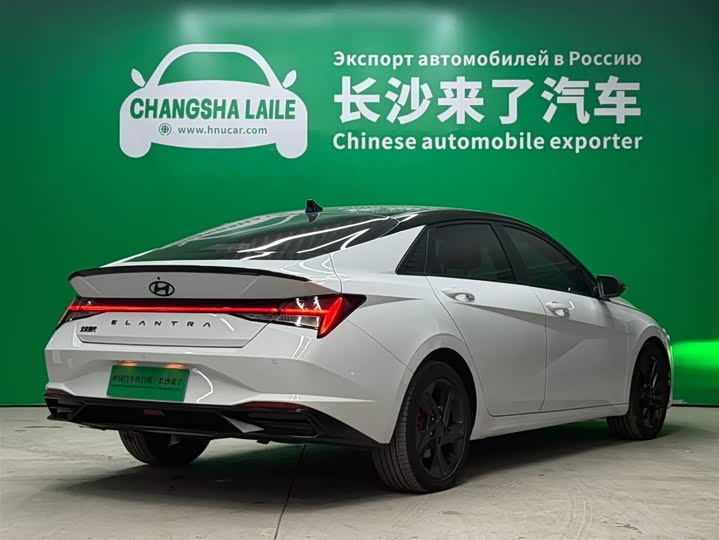 Фото 5 - Hyundai Elantra N line