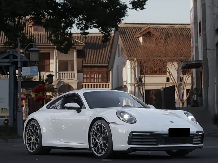 Фото 2 - Porsche 911