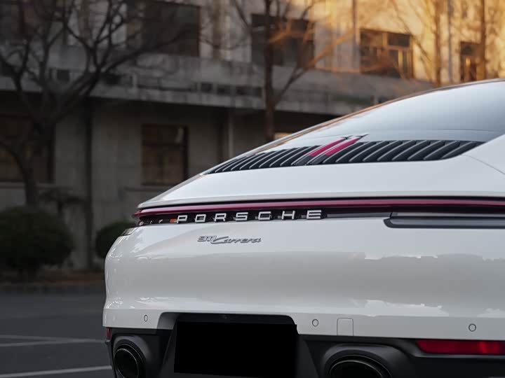 Фото 4 - Porsche 911