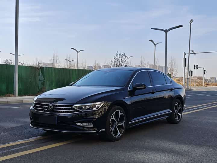 Фото 3 - Volkswagen Magotan