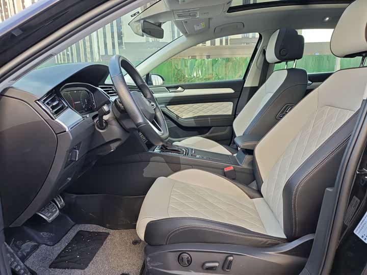 Фото 4 - Volkswagen Magotan