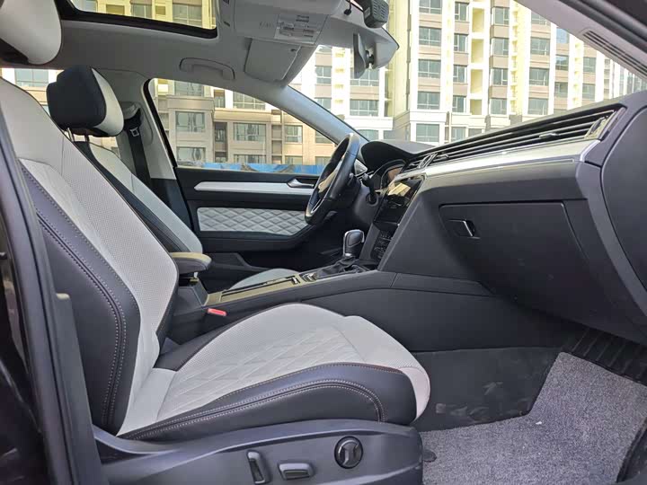 Фото 7 - Volkswagen Magotan