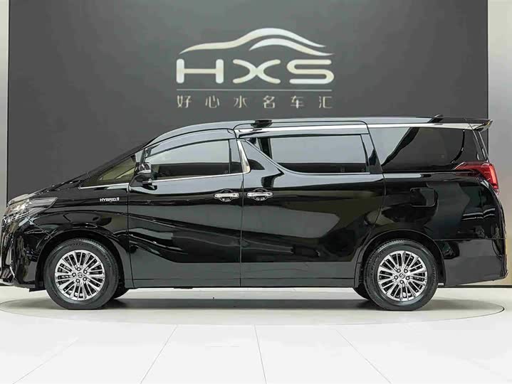 Фото 3 - Toyota Alphard