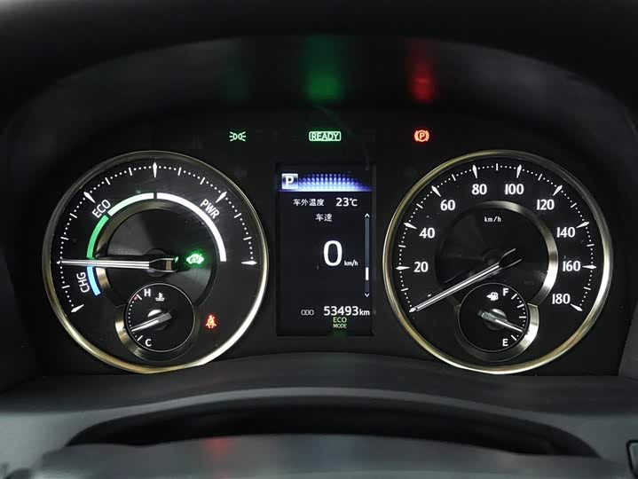 Фото 8 - Toyota Alphard