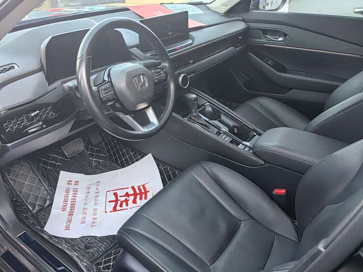 Фото 3 - Honda Accord