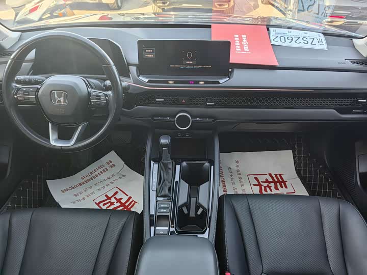 Фото 6 - Honda Accord