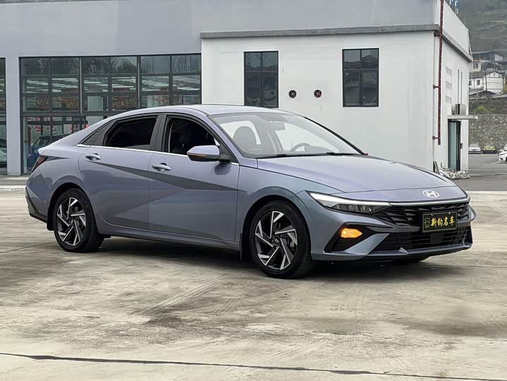 Фото 1 - Hyundai Elantra N line